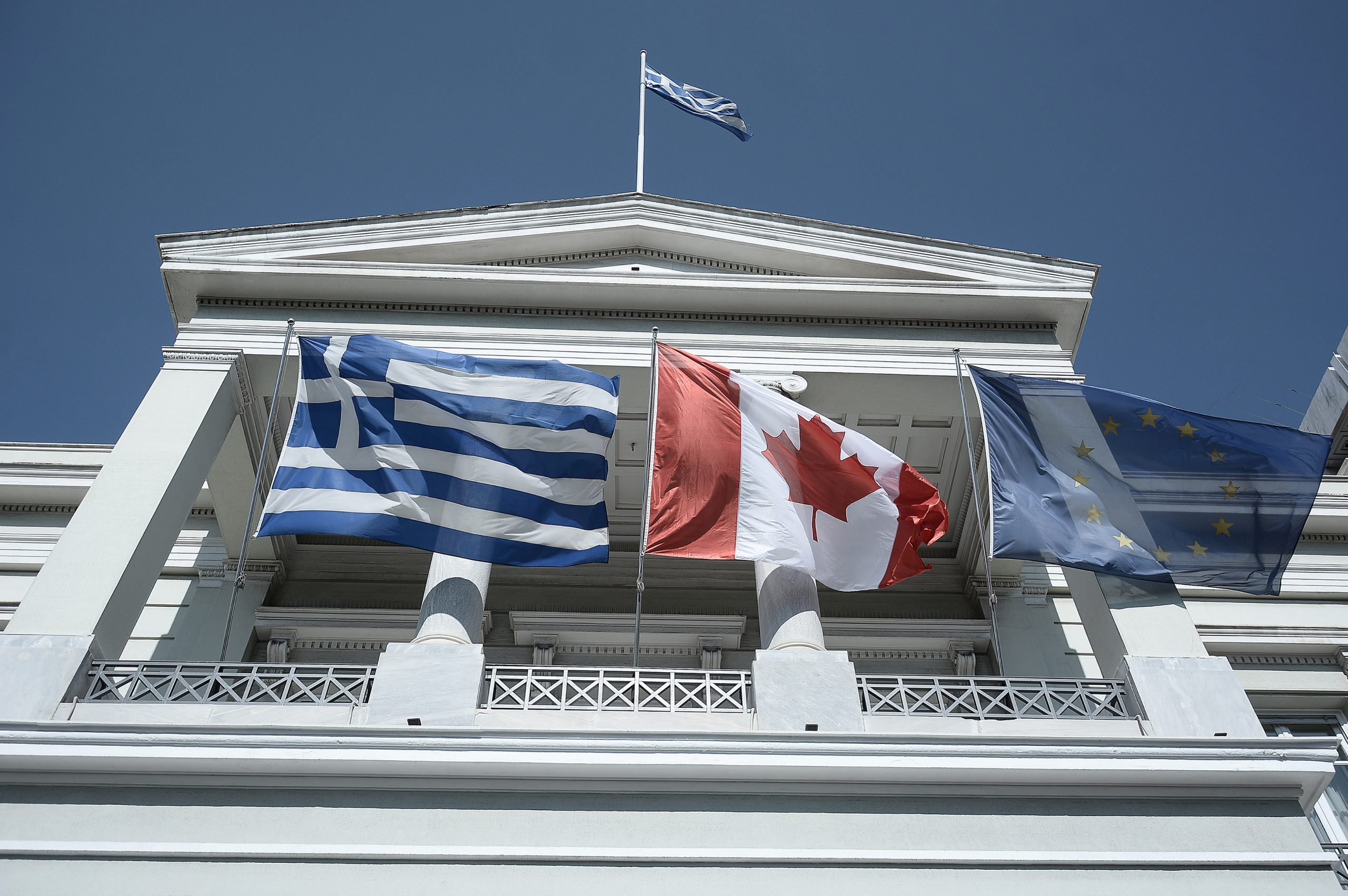 canadian government travel to greece