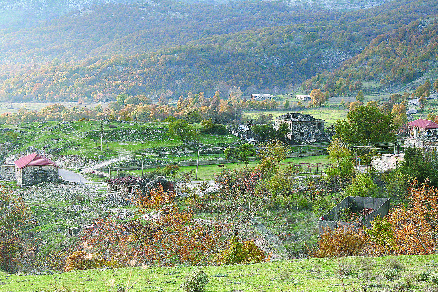 gloom-hanging-over-southern-albania-set-to-clear1