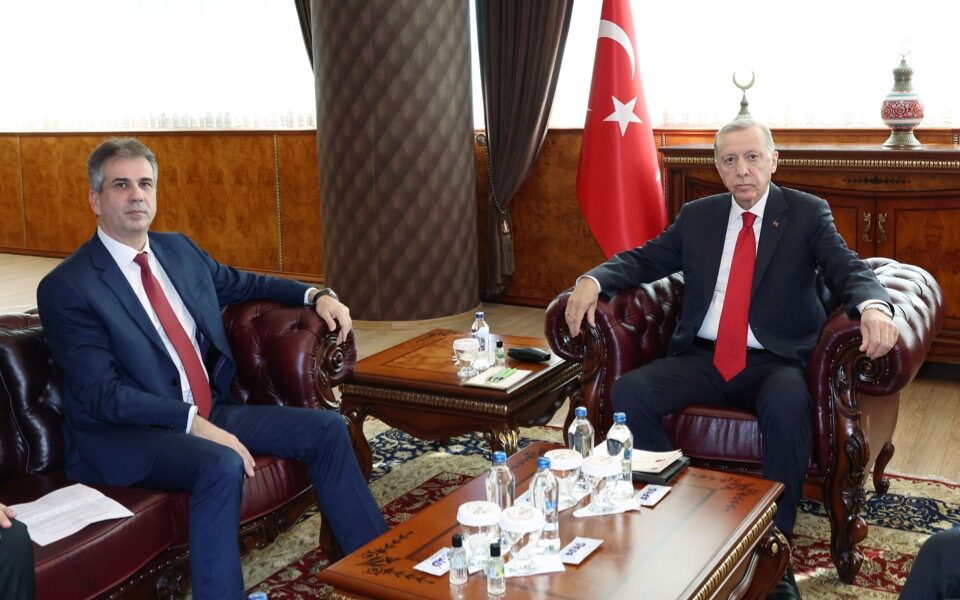 Erdogan revisits old gas proposal with Israeli FM