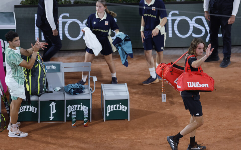 Tsitsipas blames nap, sleeping pills, ‘late’ matches for Alcaraz mauling