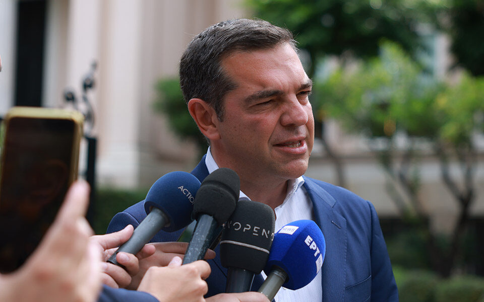 Tsipras meets PM amid confrontation over Muslim minority in Thrace