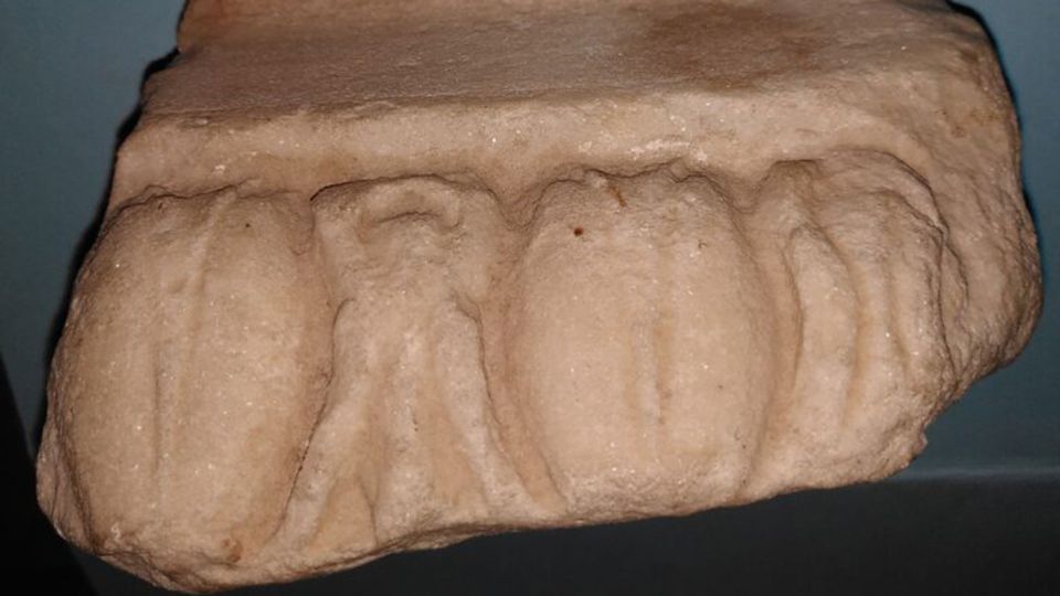 Erechtheion fragment to return to Athens