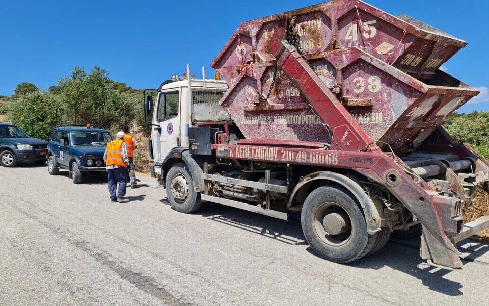 Alarm raised over illegal landfills on Mt Aegaleo