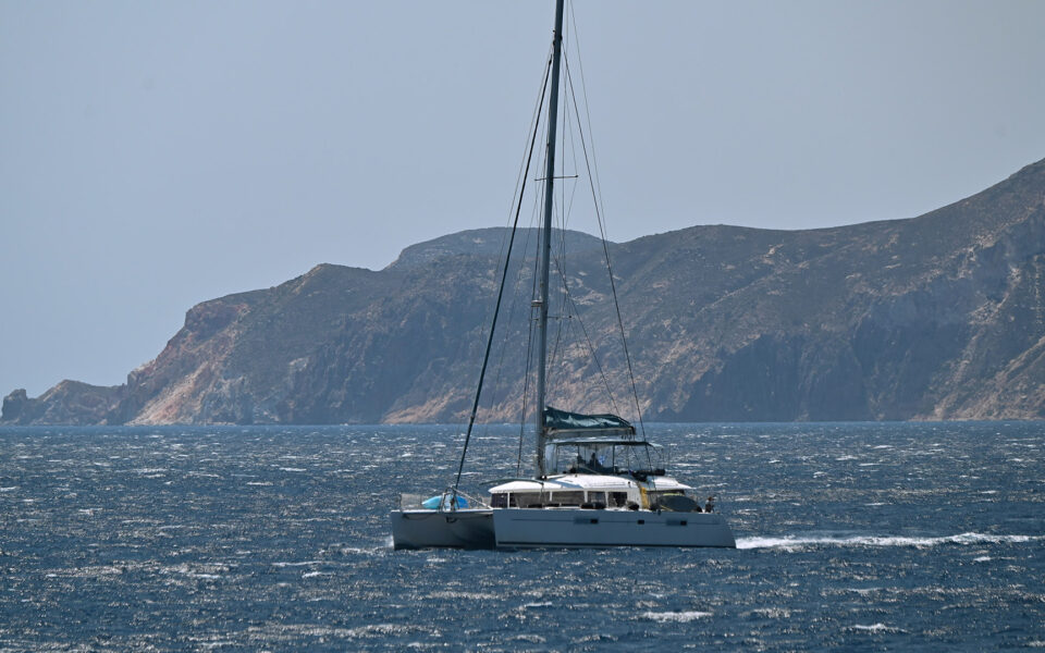 Sailing boat with more than 100 people on board identified off Pylos