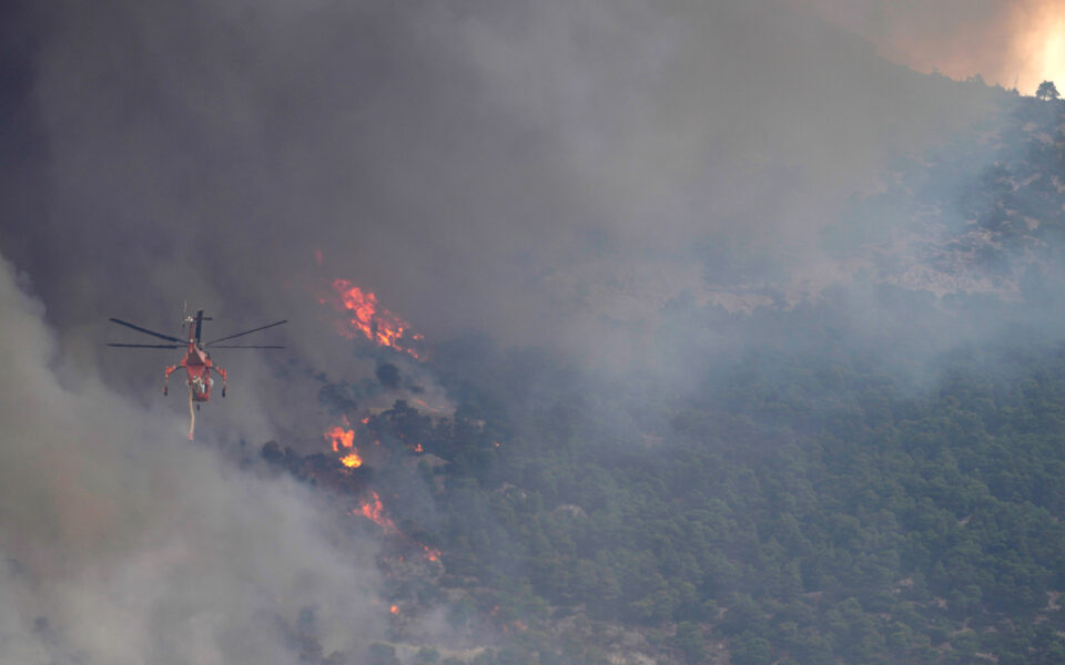 Mount Parnitha wildfire spreads to national forest area