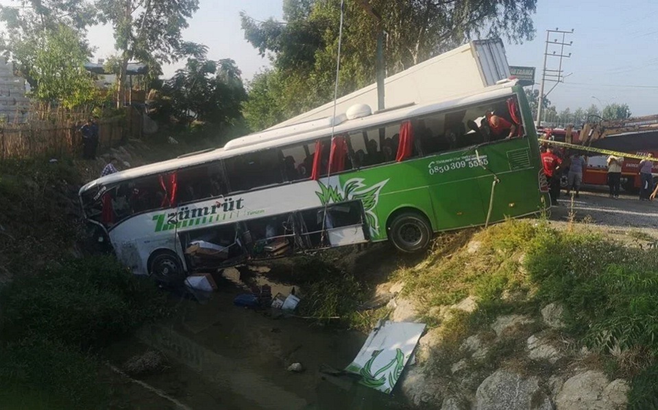 A bus crashes off the road in central Turkey, leaving 12 passengers dead