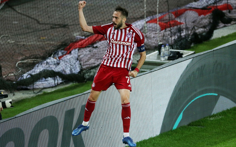 Olympiakos hammers its intention home