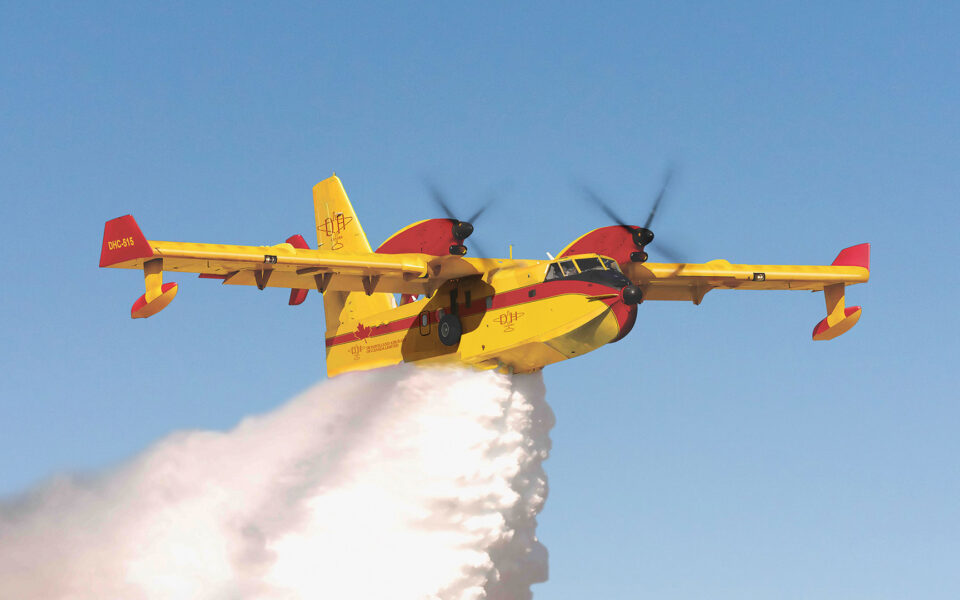 Greece sends firefighting aircraft to Albanian forest fires