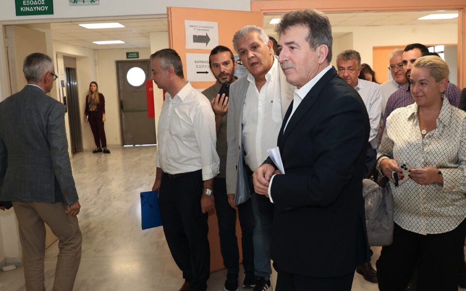 Iraklio hospital management ousted over surgery postponements