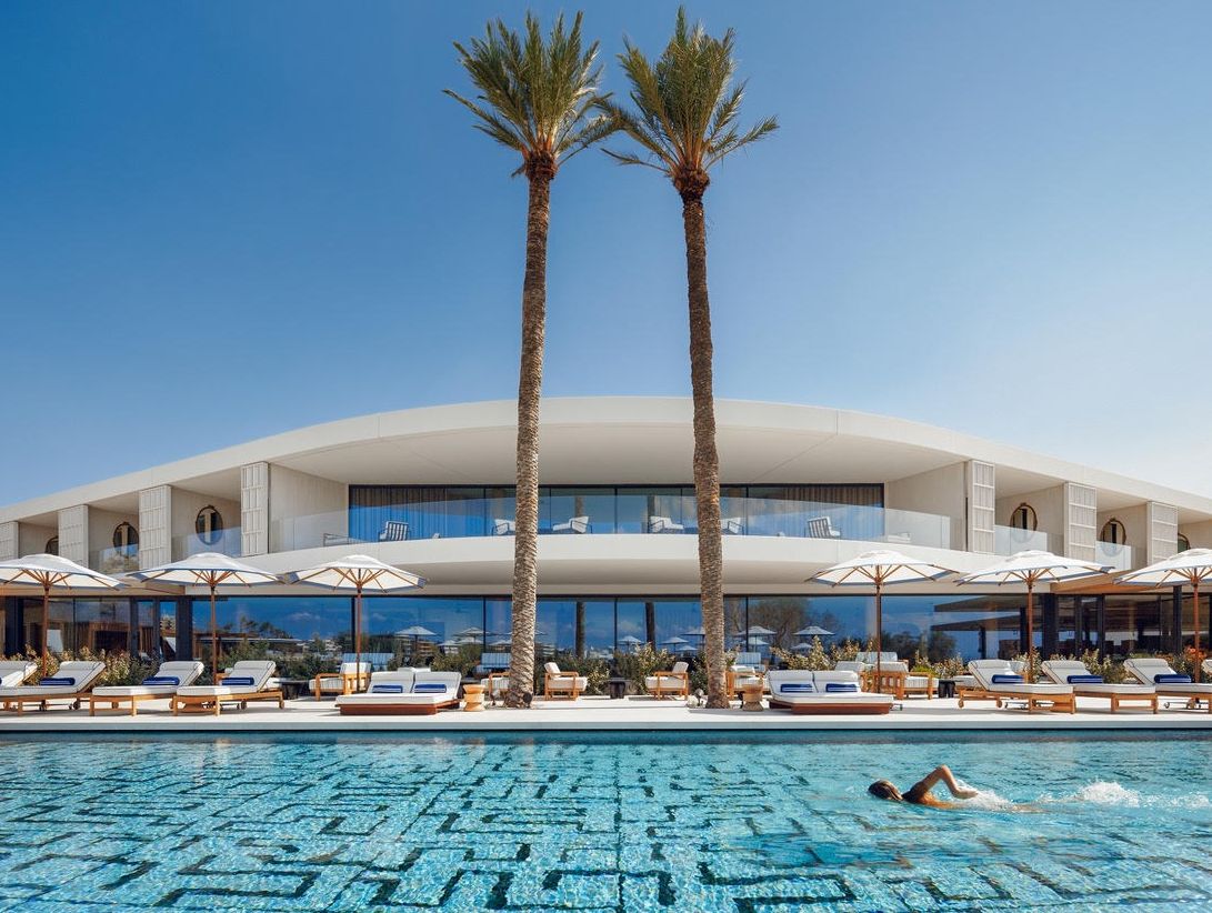 Grivalia opens ultra-lux resort