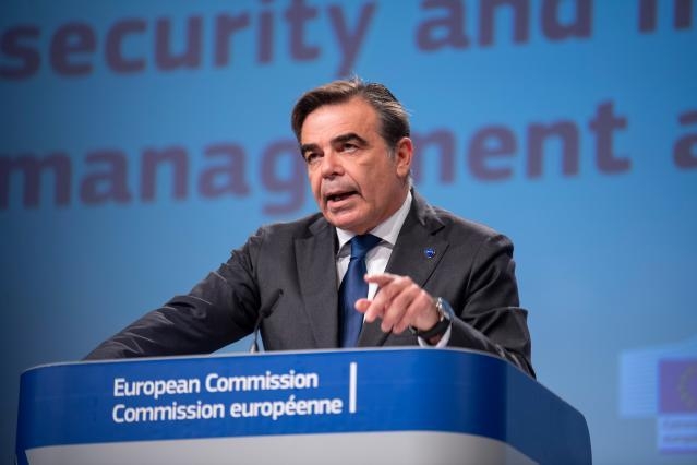 Schinas: Against Islamophobia, priority is to protect EU’s Jewish communities