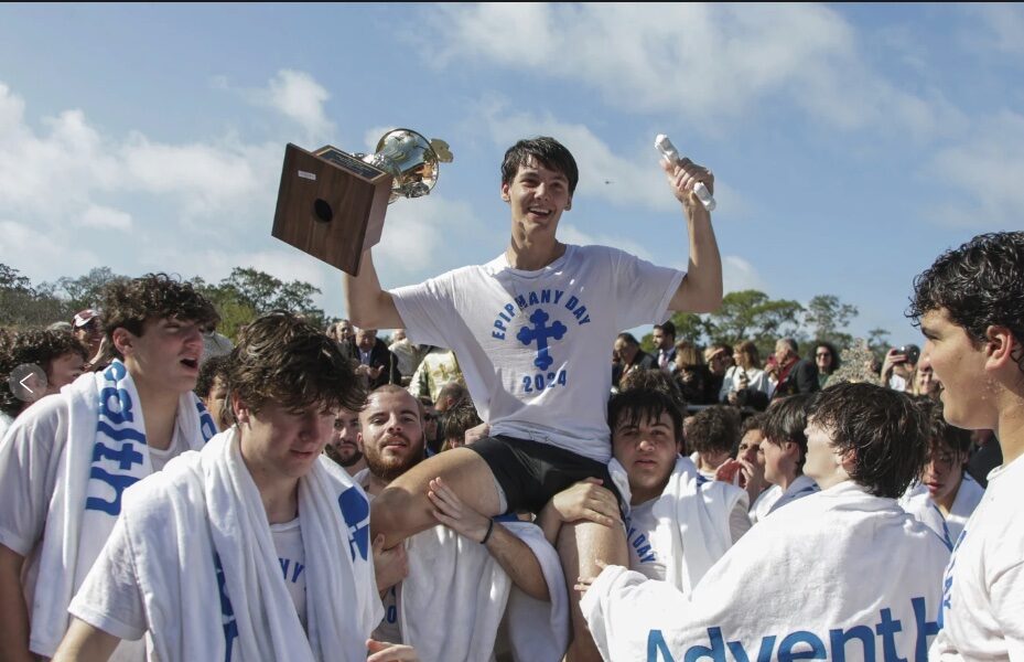 Florida’s Greek community celebrates the Epiphany with annual dive into water