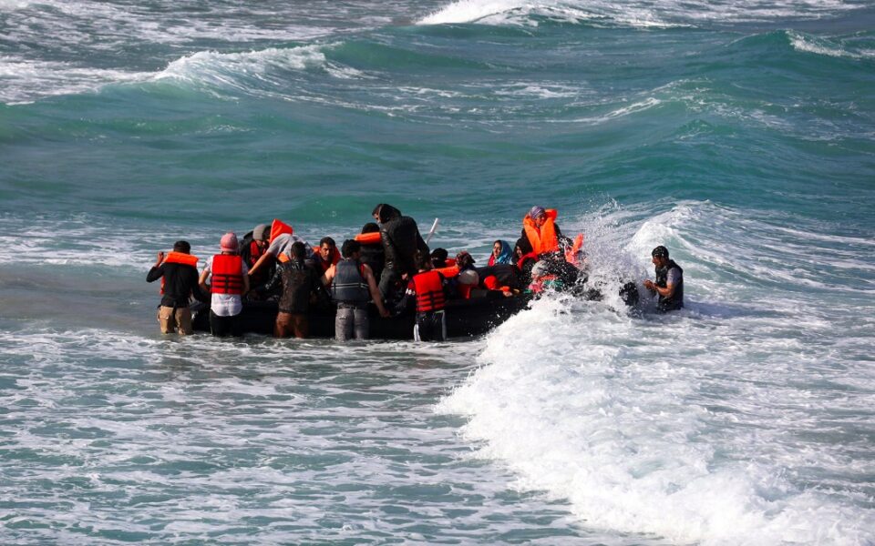 Thirty-seven migrants rescued south of Crete