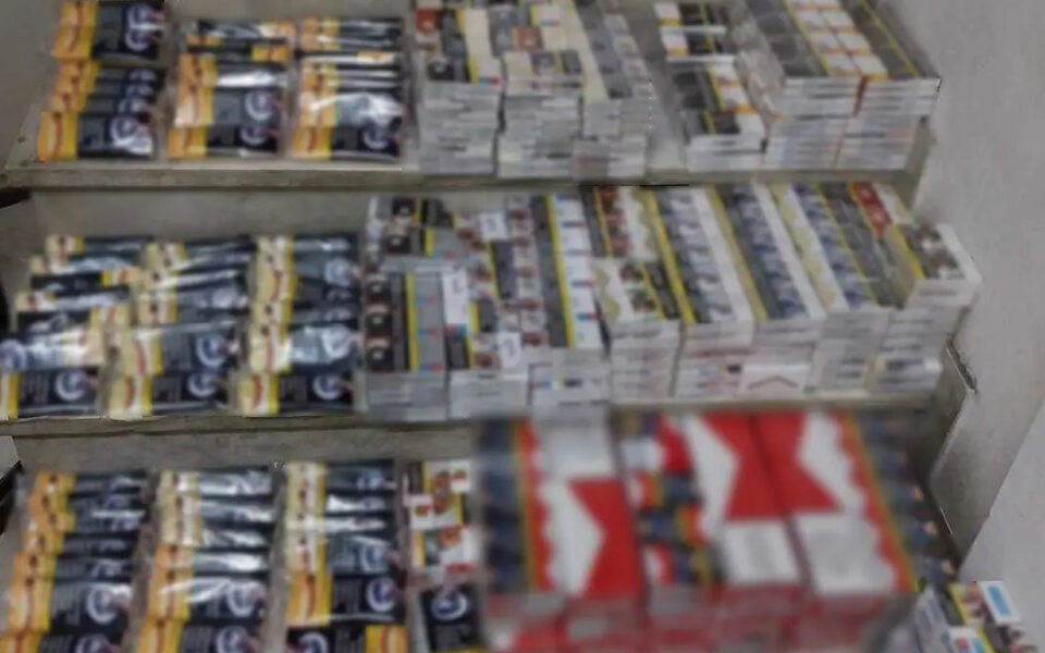 Two arrested for cigarette smuggling