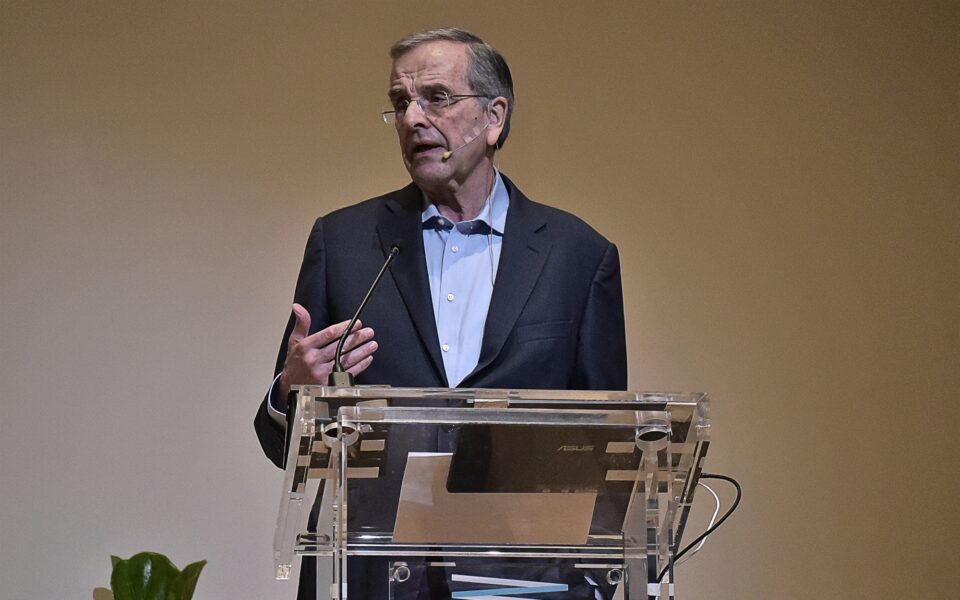 Former PM Antonis Samaras criticizes government policies on several issues