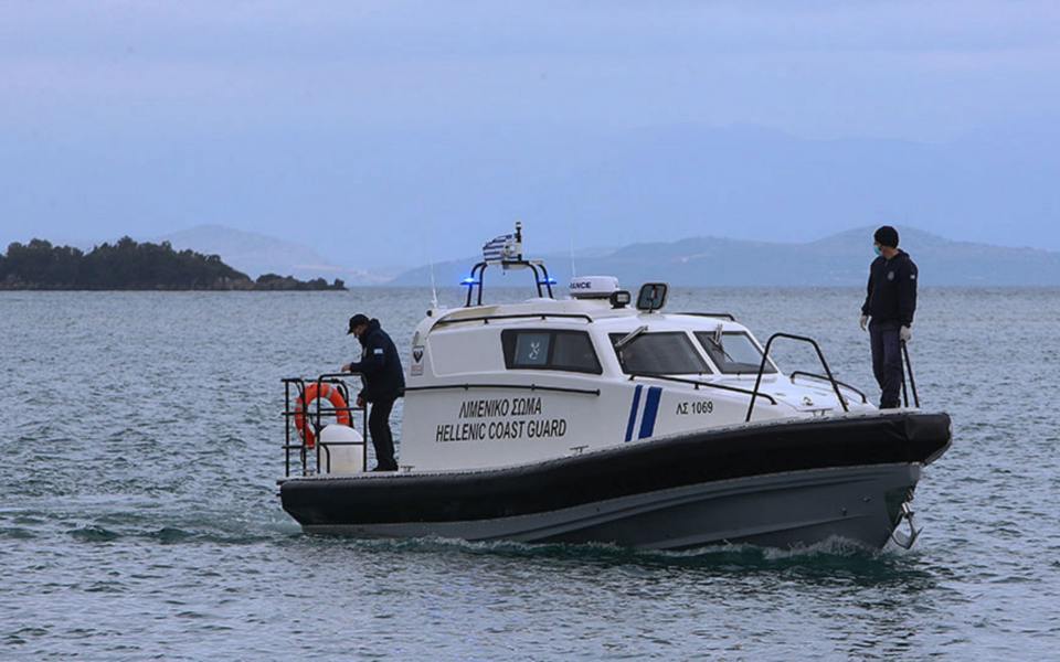 Trafficker’s speedboat collides with coast guard vessel near Kos, 25 migrants rescued