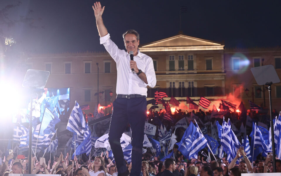 The time does not allow for experiments, Mitsotakis says in final campaign speech