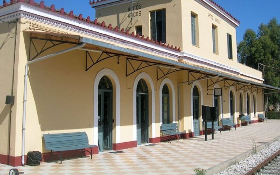 Plan to revive historic ‘Peloponnese Railway’ gets Swiss boost