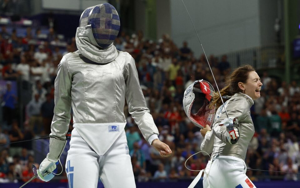 Fencing: Greek team files complaint over women’s sabre quarterfinal match