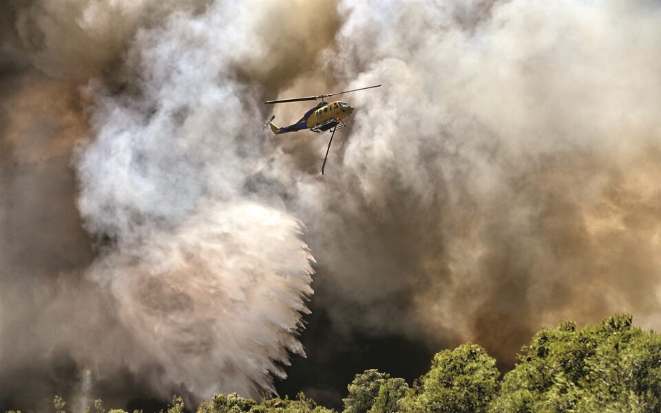 Wildfire on Greek-Bulgarian border rages for 14th day, burning 1,500 hectares