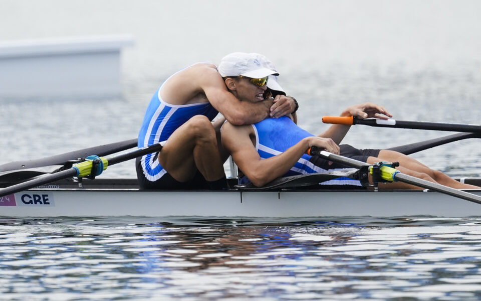 Greek duo advances to final in lightweight double sculls at Paris 2024