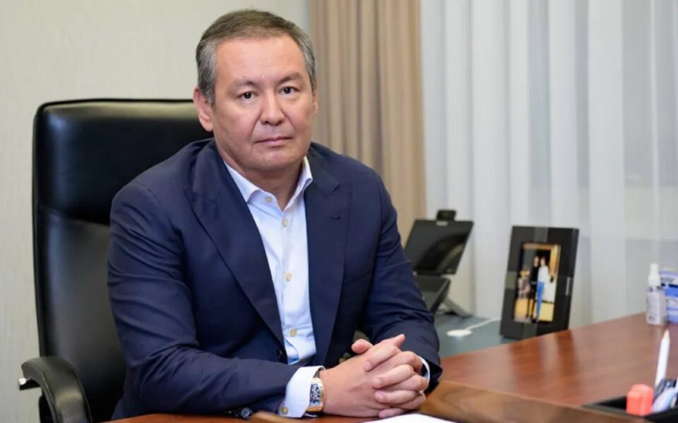 Kazakh businessman denies responsibility for Hydra wildfire 