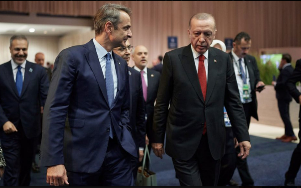 Mitsotakis, Erdogan meet in Washington
