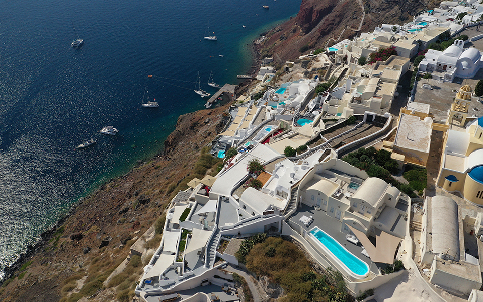 Santorini mayor calls out caldera protection changes