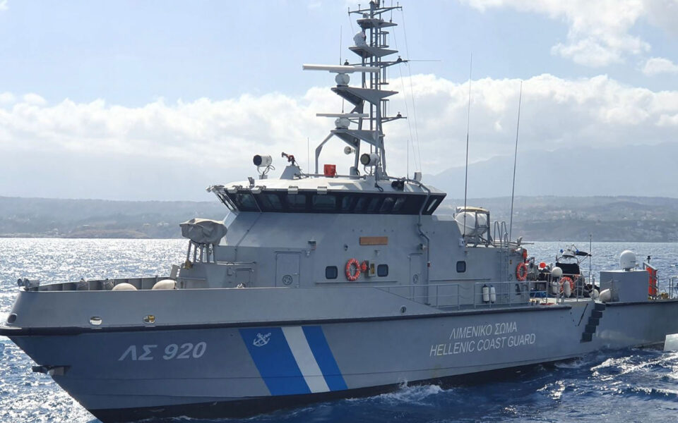 Pursuit between coast guard and migrant smugglers’ speedboat near Symi ...