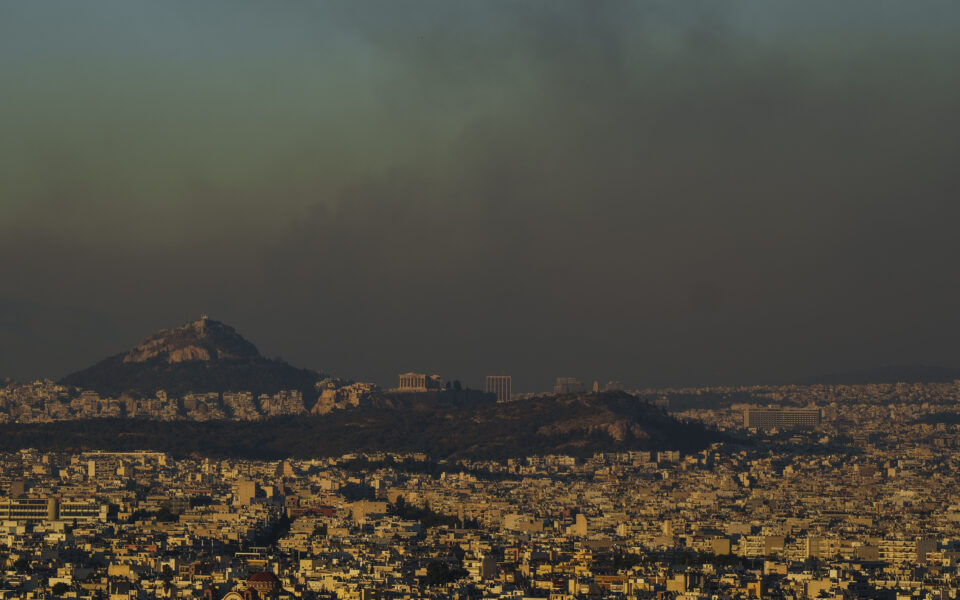 Capital’s air quality reaches dangerous levels