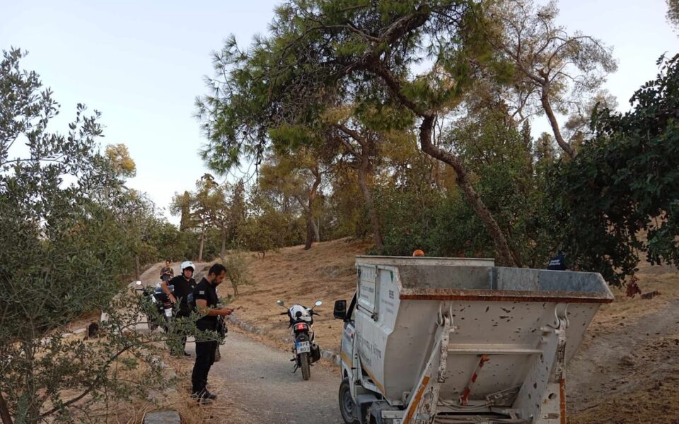 Homeless tents removed from Philopappou Hill