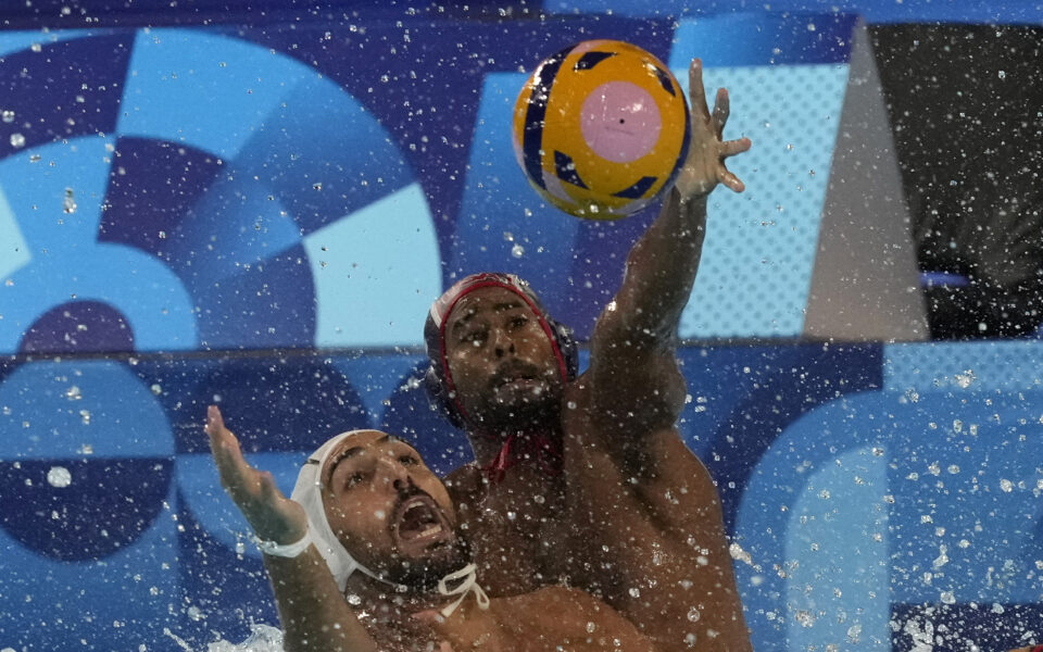 Men’s water polo team beats Americans to reach quarter finals