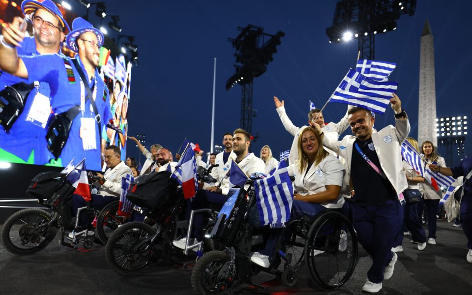 Greek athletes in the opening ceremony of Paris Paralympics