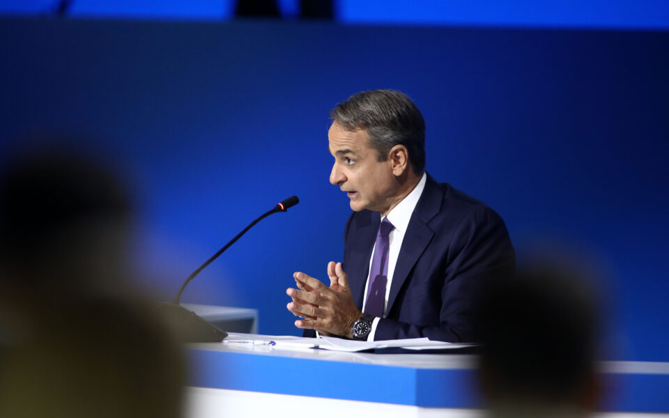 Mitsotakis highlights benefits of Attiki Odos concession