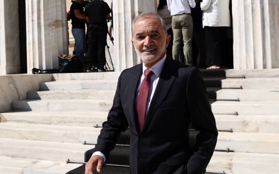 MP Marios Salmas ousted from New Democracy over critical remarks