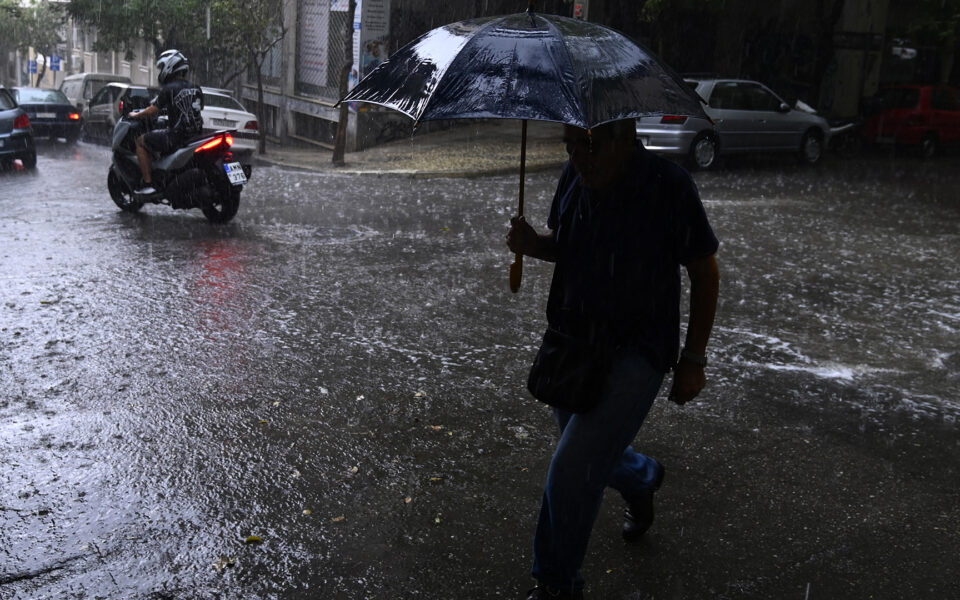 Storm system Cassandra to hit western Greece with rain and thunderstorms