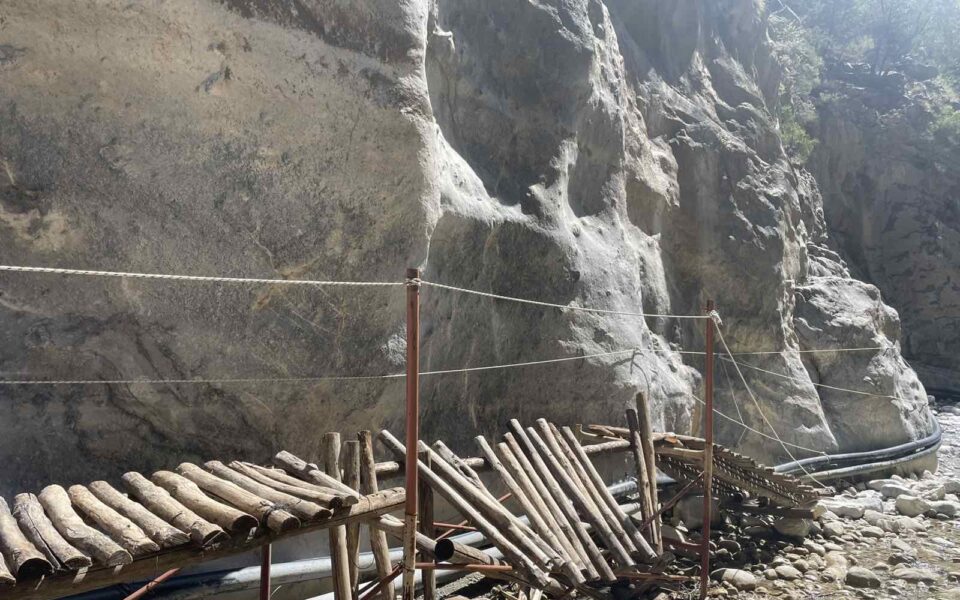 Samaria Gorge: Experts assess safety risks following fatal rockfall