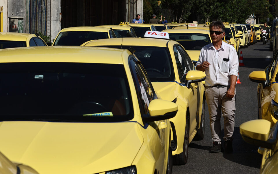 Athens taxi drivers to strike on Monday