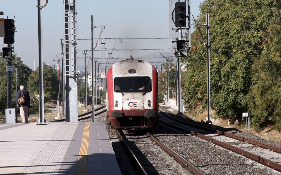 Criminal investigation launched after near-collision between Greek trains