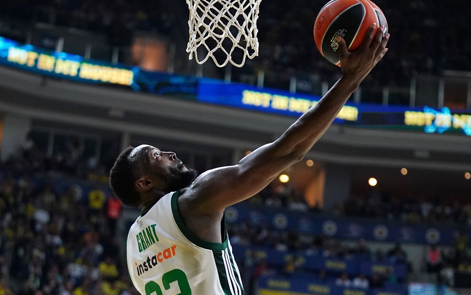 Panathinaikos conquers Fener, as Reds lose at Bayern