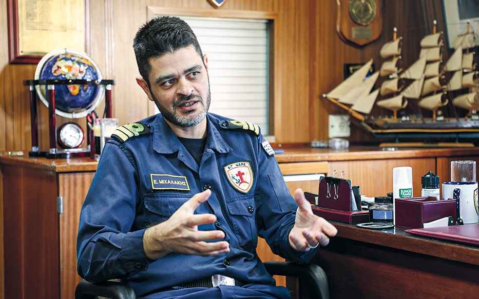 on-board-a-hellenic-navy-frigate-fresh-from-the-red-sea5