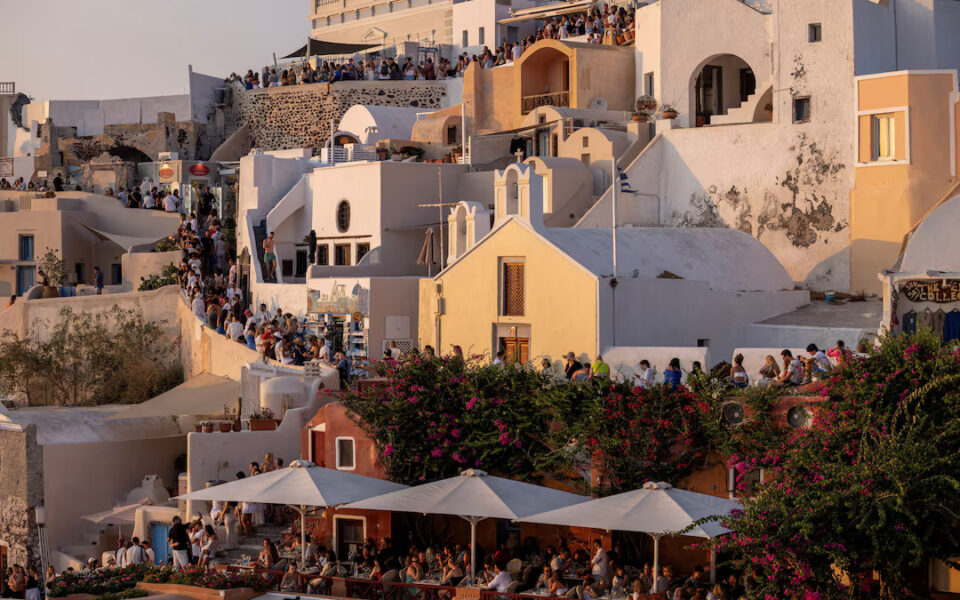 Το προσχέδιο προϋπολογισμού δείχνει ότι η ανάπτυξη στην Ελλάδα θα παραμείνει σχεδόν αμετάβλητη το 2025